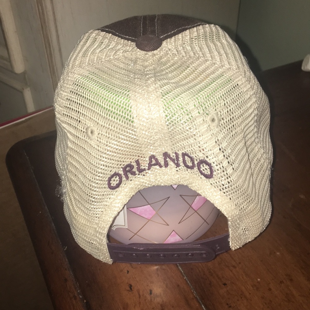 Ball caps - Picture 2 of 6